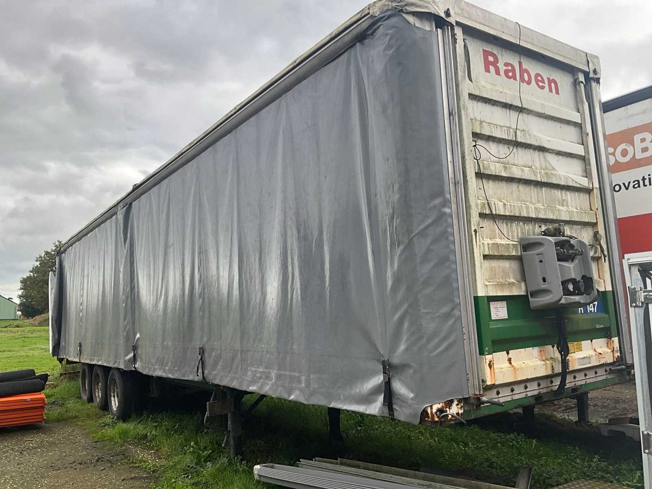 GT FRUEHAUF - SLIDING TARPAULIN TRAILER - SEMI-TRAILER - Semi-trailer: picture 3 GT FRUEHAUF - SLIDING TARPAULIN TRAILER - SEMI-TRAILER - Semi-trailer: picture 3