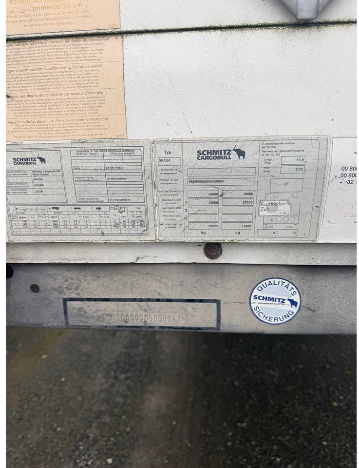 SCHMITZ CARGOBULL AG - SKO24 REFRIGERATED BOX SEMI-TRAILER - 2011 - SEMI-TRAILER - Semi-trailer: picture 4 SCHMITZ CARGOBULL AG - SKO24 REFRIGERATED BOX SEMI-TRAILER - 2011 - SEMI-TRAILER - Semi-trailer: picture 4