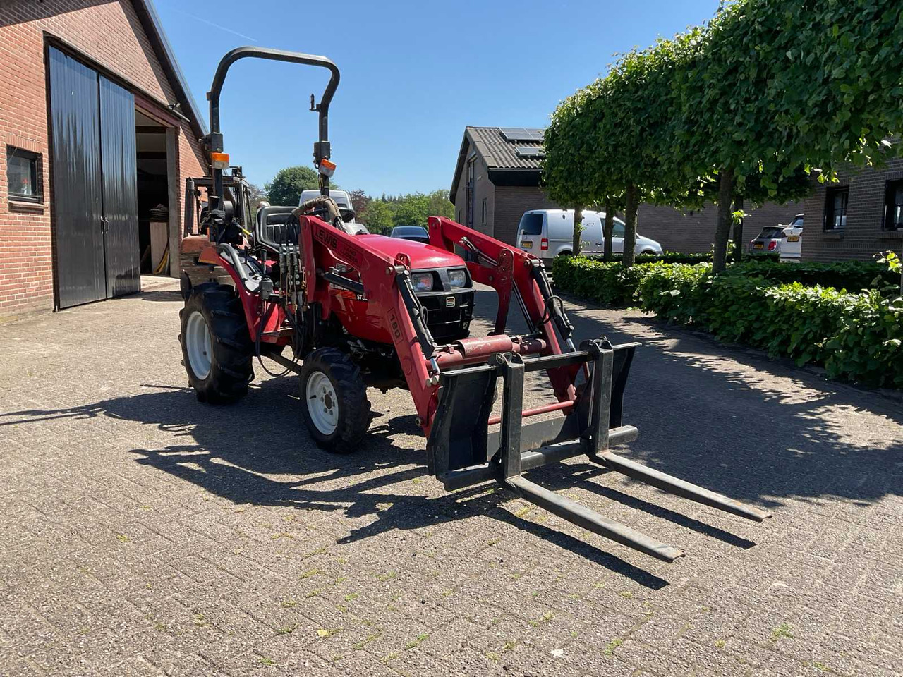 Shibaura ST321 - Compact tractor: picture 2 Shibaura ST321 - Compact tractor: picture 2