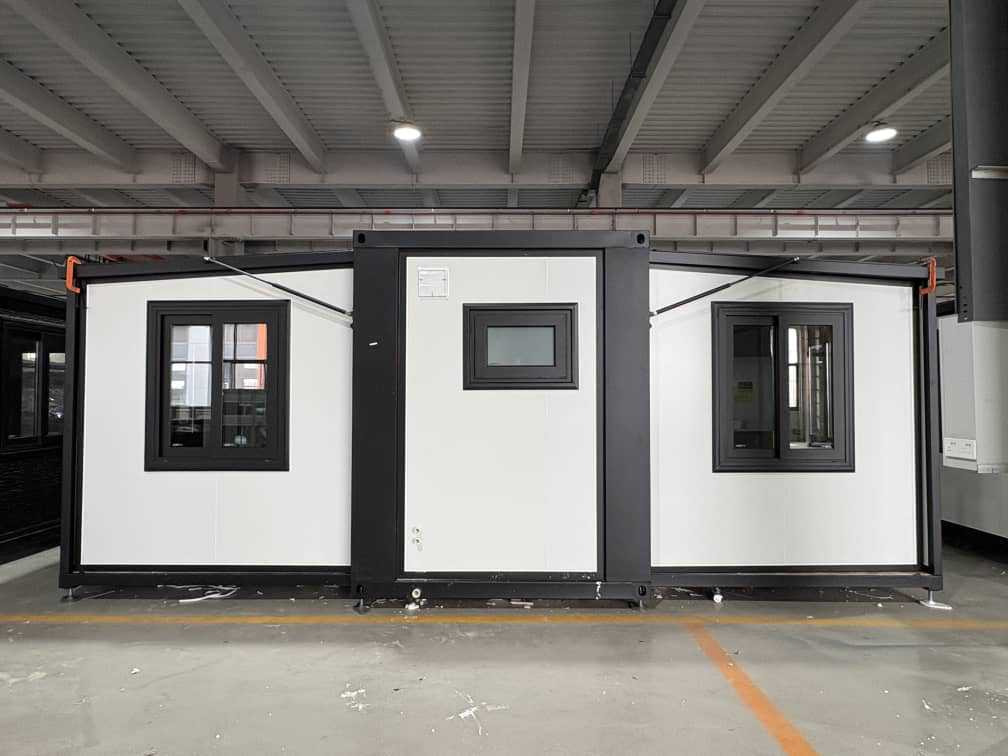 Stahlworks Deluxe (19ft*20ft) - Construction container: picture 4 Stahlworks Deluxe (19ft*20ft) - Construction container: picture 4