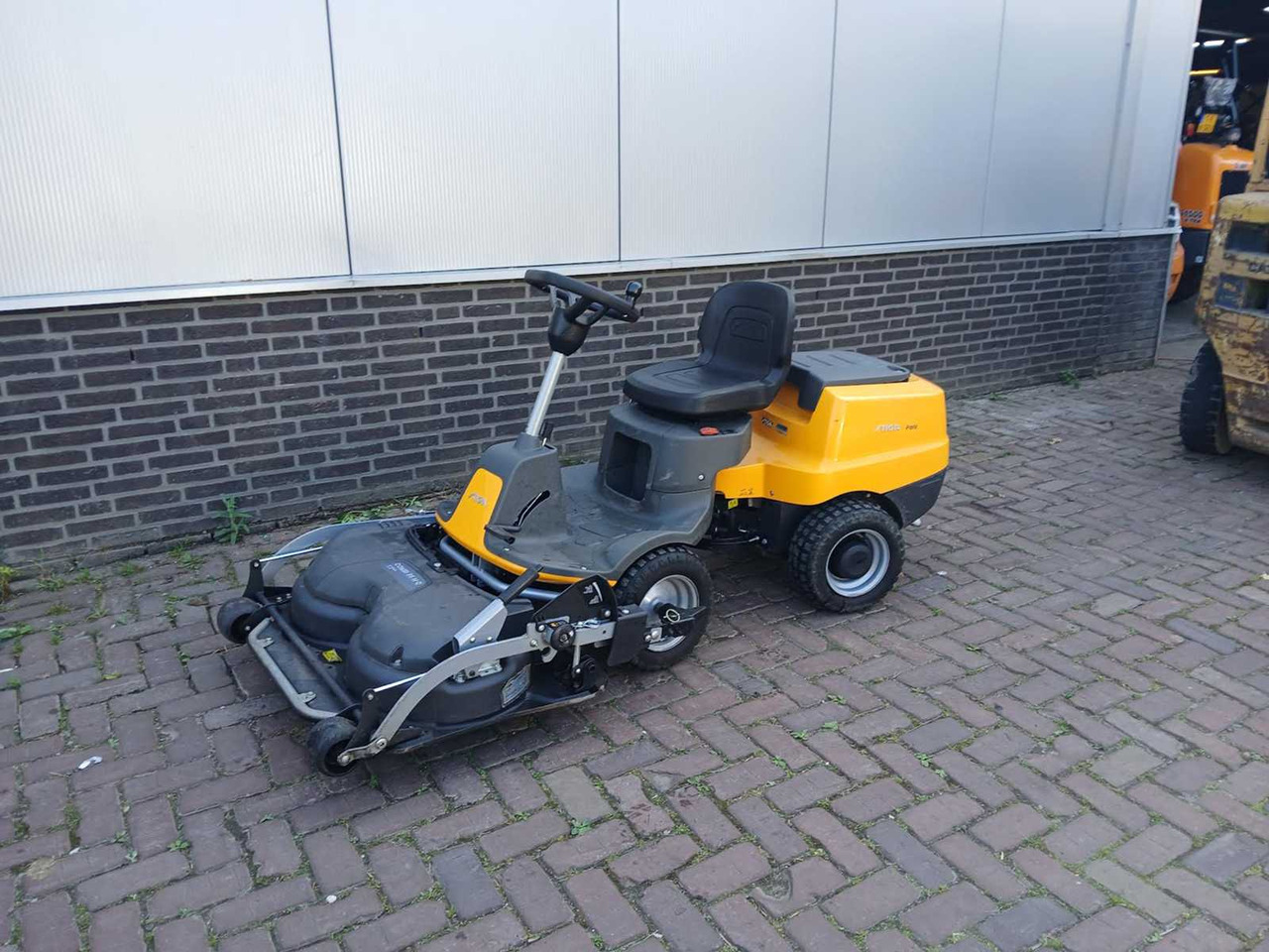 Stiga park v302 - Garden mower: picture 4 Stiga park v302 - Garden mower: picture 4