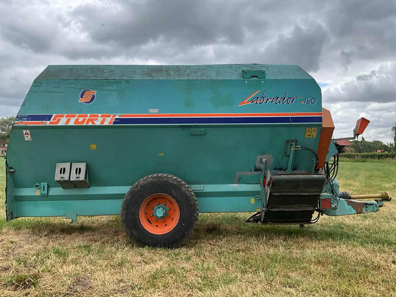 Storti Labrador 160 - Forage mixer wagon: picture 4 Storti Labrador 160 - Forage mixer wagon: picture 4