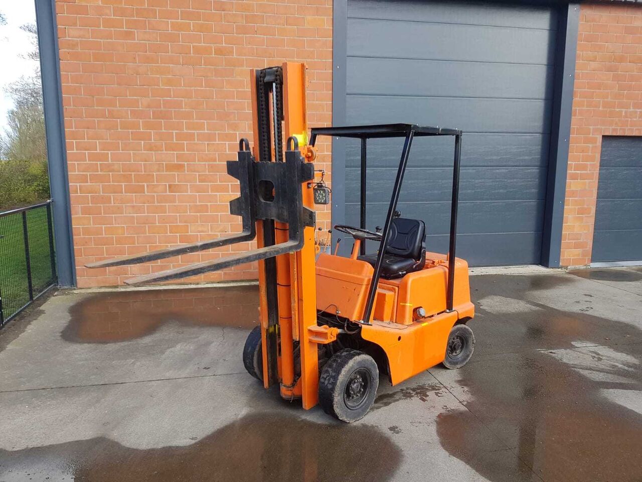 TCM - FORKLIFT 2 TON - Forklift: picture 1 TCM - FORKLIFT 2 TON - Forklift: picture 1
