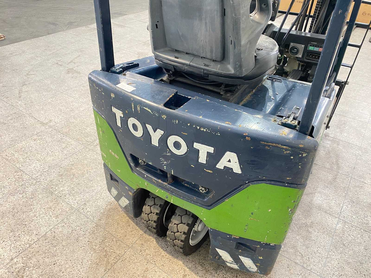 TOYOTA - 2003 - 7FBE10 - FORKLIFT TRUCK - Forklift: picture 5 TOYOTA - 2003 - 7FBE10 - FORKLIFT TRUCK - Forklift: picture 5