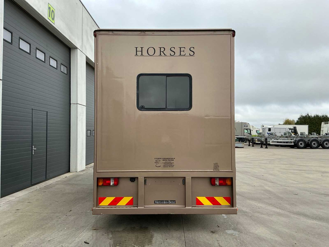 Truck 2000 MERCEDES-BENZ 815 HORSE TRUCK: picture 6