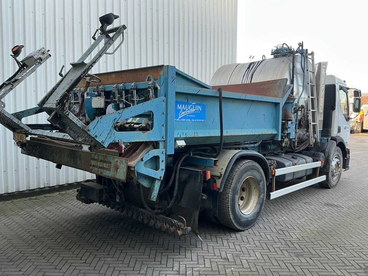 Truck 2001 RENAULT 22 AVA 320 DCI TRUCK: picture 7 Truck 2001 RENAULT 22 AVA 320 DCI TRUCK: picture 7