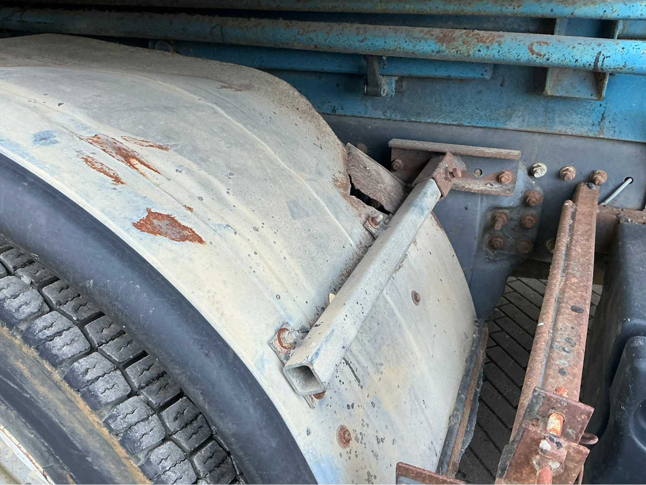 Truck 2001 RENAULT 22 AVA 320 DCI TRUCK: picture 19 Truck 2001 RENAULT 22 AVA 320 DCI TRUCK: picture 19