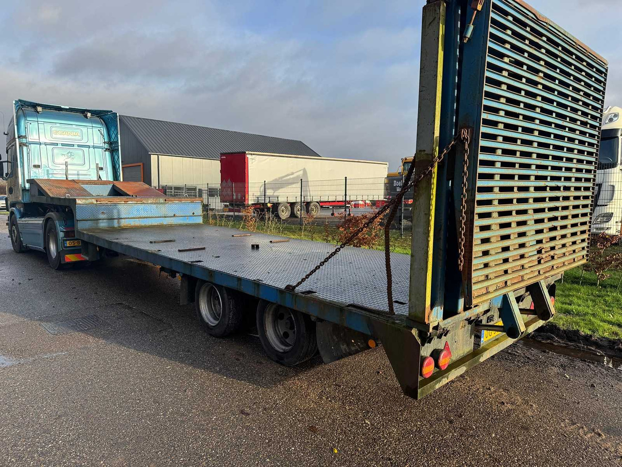 2005 - SCANIA - V8 - R580 - TRUCK WITH KWB LOWLOADER (COMBINATION LOT 3 AND 28) - Truck: picture 2 2005 - SCANIA - V8 - R580 - TRUCK WITH KWB LOWLOADER (COMBINATION LOT 3 AND 28) - Truck: picture 2