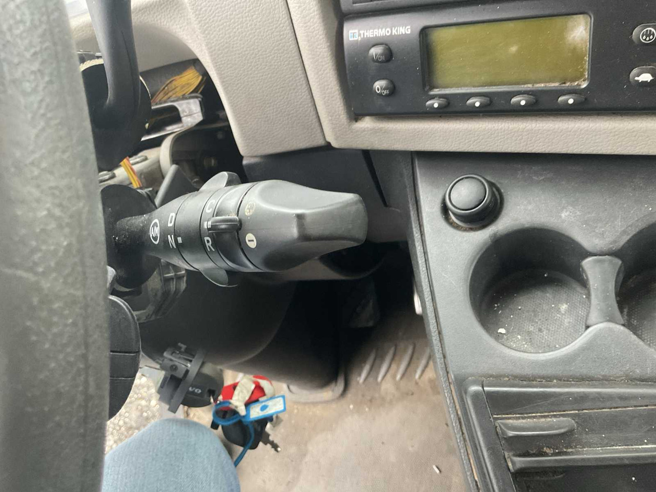 Truck 2013 VOLVO FLB2C REFRIGERATED TRUCK: picture 21