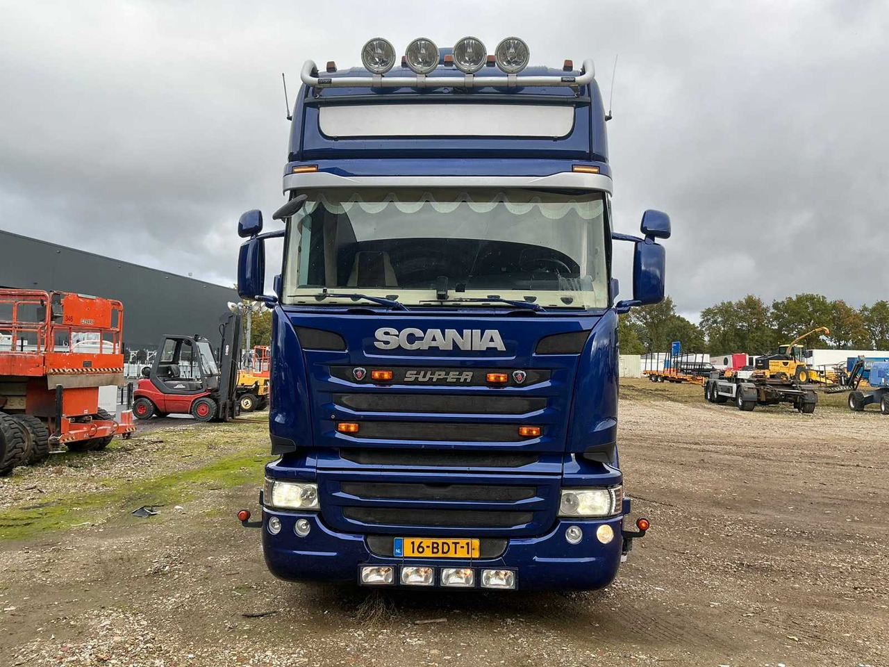 2014 SCANIA R490 LA6X2HNA STREAMLINE 6X2 SEMI-TRAILER TRACTOR - Truck: picture 2 2014 SCANIA R490 LA6X2HNA STREAMLINE 6X2 SEMI-TRAILER TRACTOR - Truck: picture 2