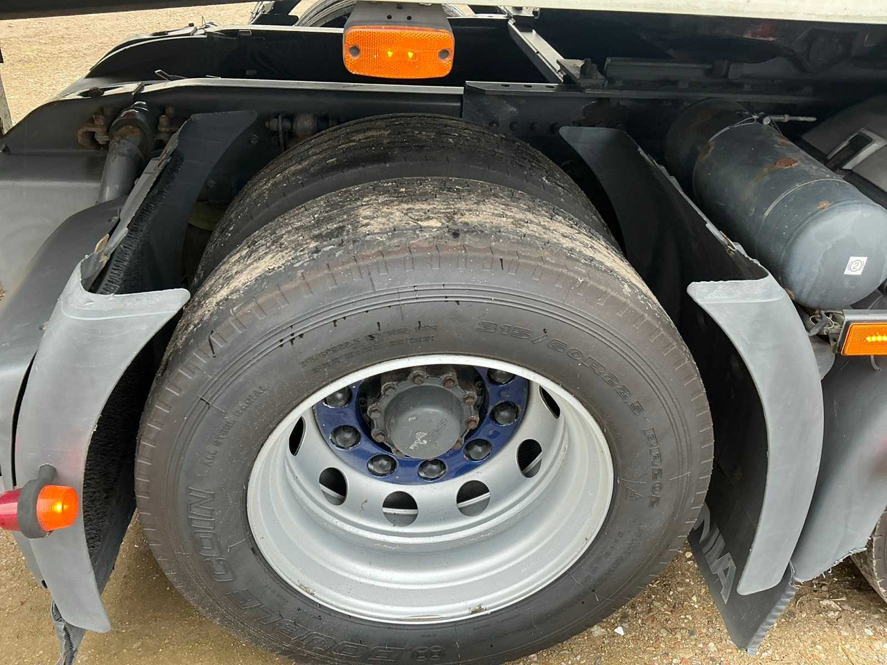 2014 SCANIA R490 LA6X2HNA STREAMLINE 6X2 SEMI-TRAILER TRACTOR - Truck: picture 4 2014 SCANIA R490 LA6X2HNA STREAMLINE 6X2 SEMI-TRAILER TRACTOR - Truck: picture 4