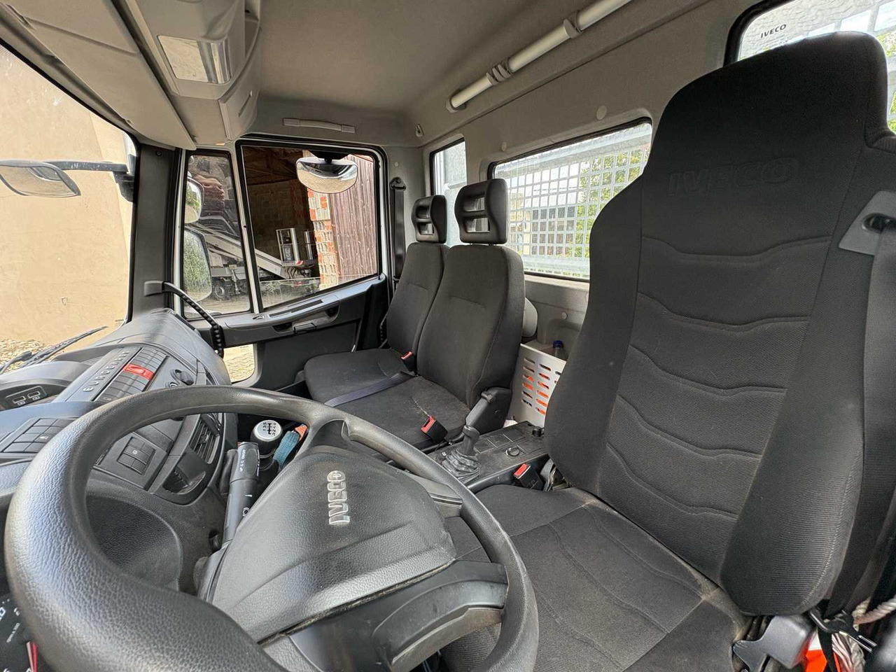 Truck 2021 IVECO EUROCARGO 80-220 FLATBED TRUCK: picture 31 Truck 2021 IVECO EUROCARGO 80-220 FLATBED TRUCK: picture 31