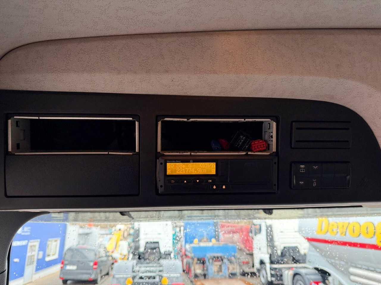 Truck MERCEDES-BENZ - 2018 - AROCS 2646 - TRUCK: picture 21