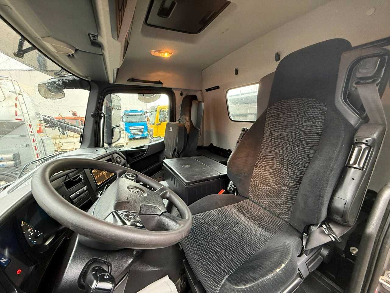 Truck MERCEDES-BENZ - 2018 - AROCS 2646 - TRUCK: picture 26