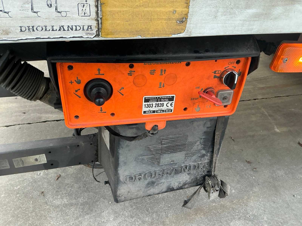 Truck RENAULT MIDLUM TRUCK: picture 13