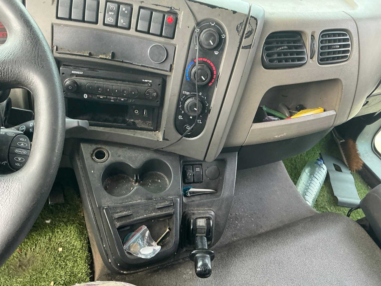 Truck RENAULT MIDLUM TRUCK: picture 10