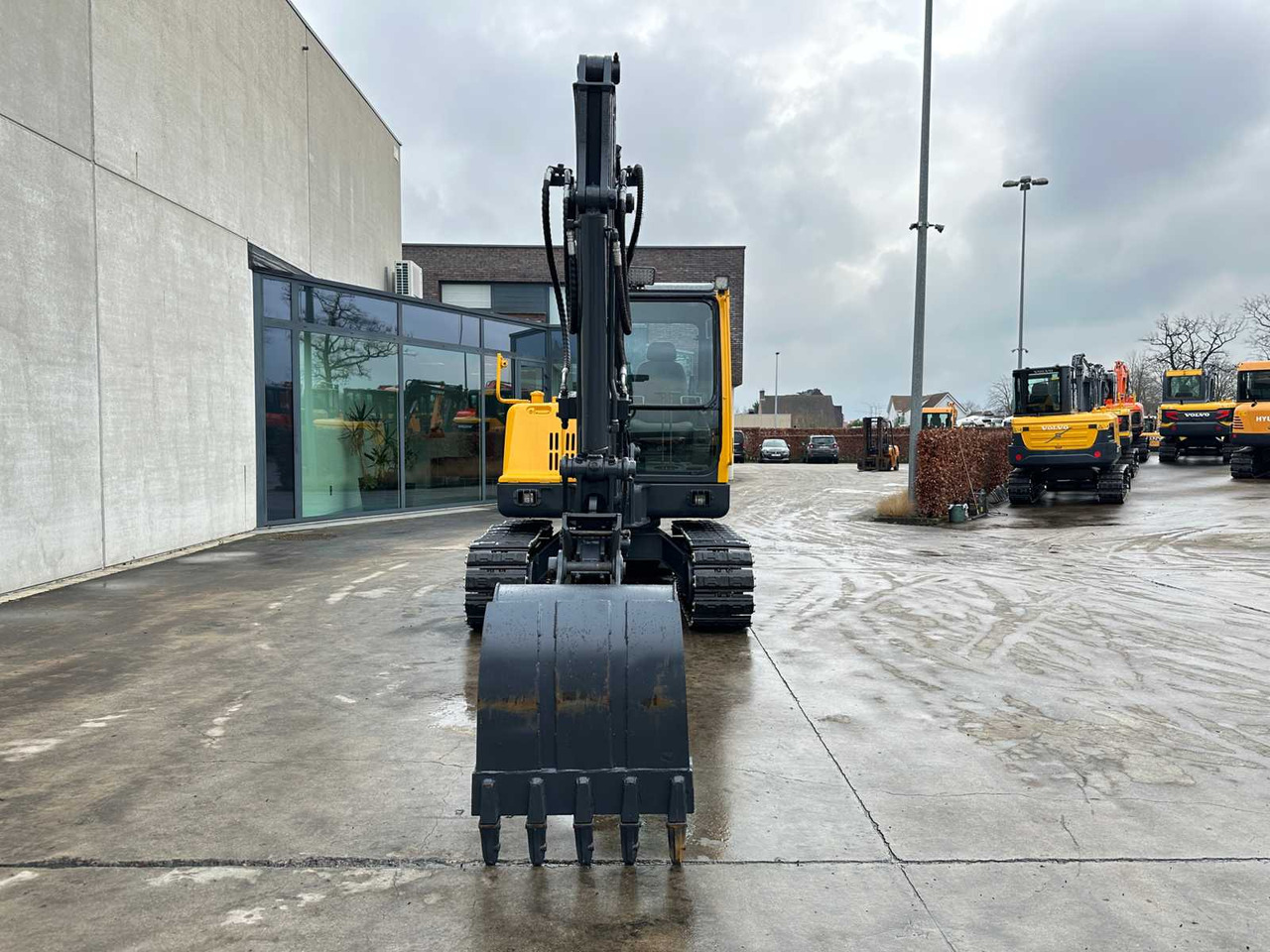 VOLVO - 2009 - EC55B - MIDI EXCAVATOR - Excavator: picture 2 VOLVO - 2009 - EC55B - MIDI EXCAVATOR - Excavator: picture 2