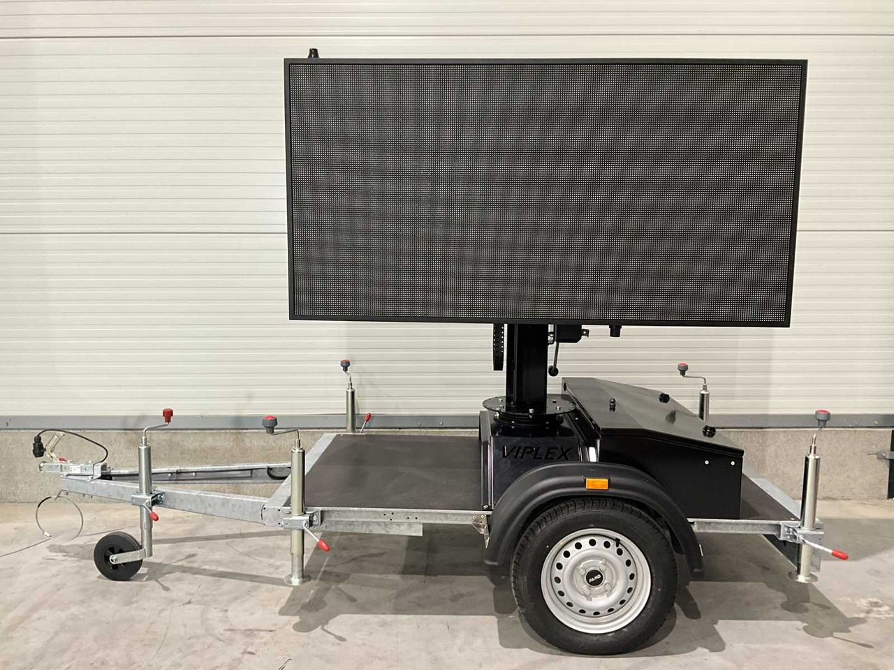 Viplex tekstkar P8 Led - Construction equipment, Trailer: picture 2 Viplex tekstkar P8 Led - Construction equipment, Trailer: picture 2