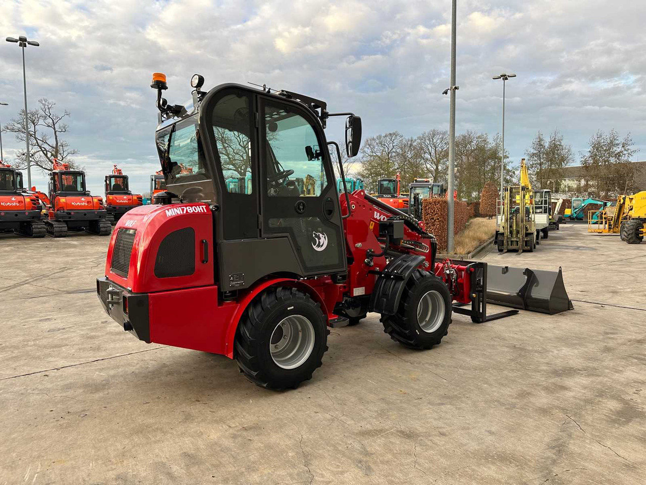 WOLF - 2025 - MINI 780HT - WHEEL LOADER - Wheel loader: picture 4 WOLF - 2025 - MINI 780HT - WHEEL LOADER - Wheel loader: picture 4