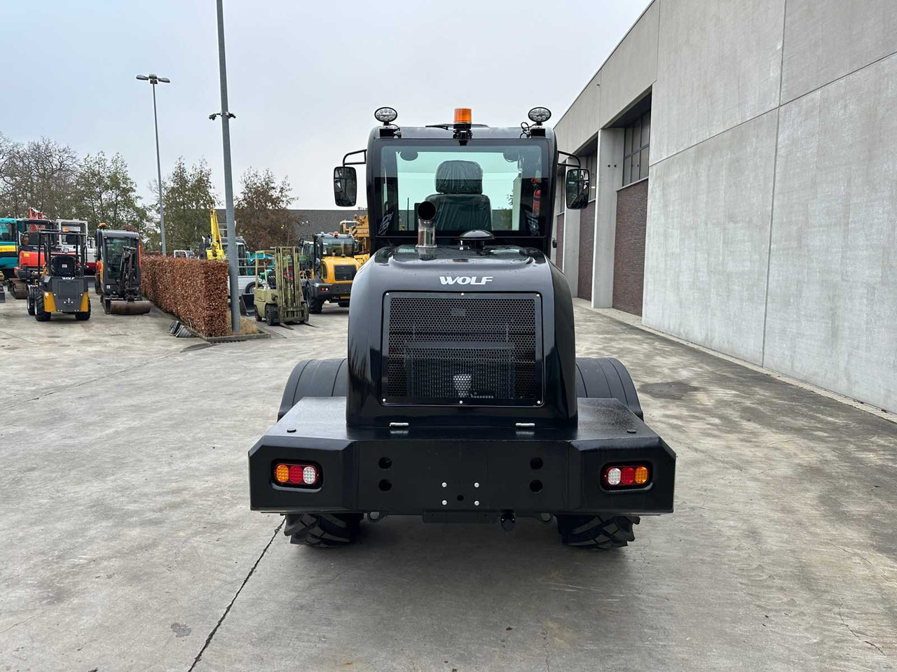 WOLF - 2025 - WL825 - WHEEL LOADER - Wheel loader: picture 5 WOLF - 2025 - WL825 - WHEEL LOADER - Wheel loader: picture 5