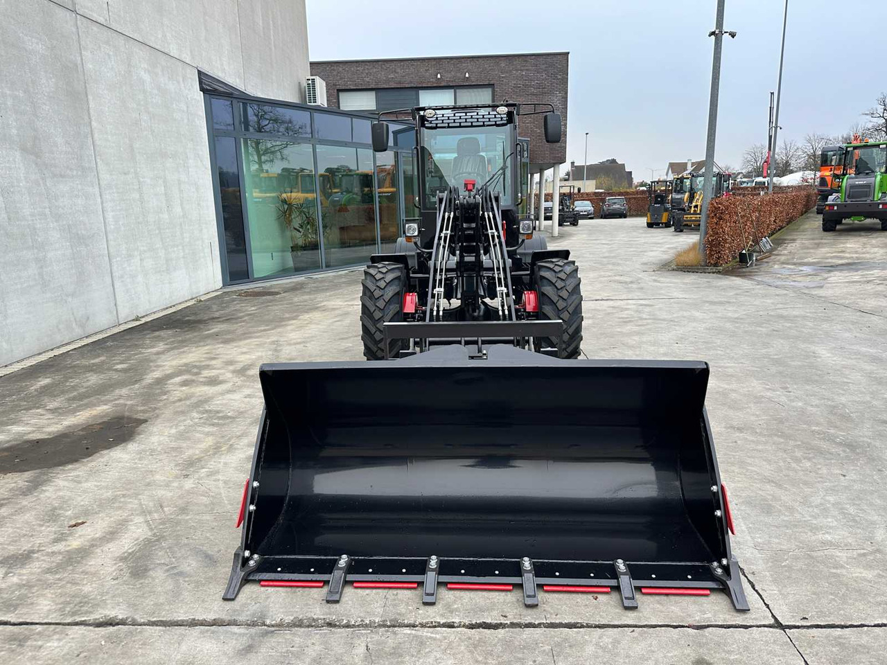 WOLF - 2025 - WL825 - WHEEL LOADER - Wheel loader: picture 2 WOLF - 2025 - WL825 - WHEEL LOADER - Wheel loader: picture 2