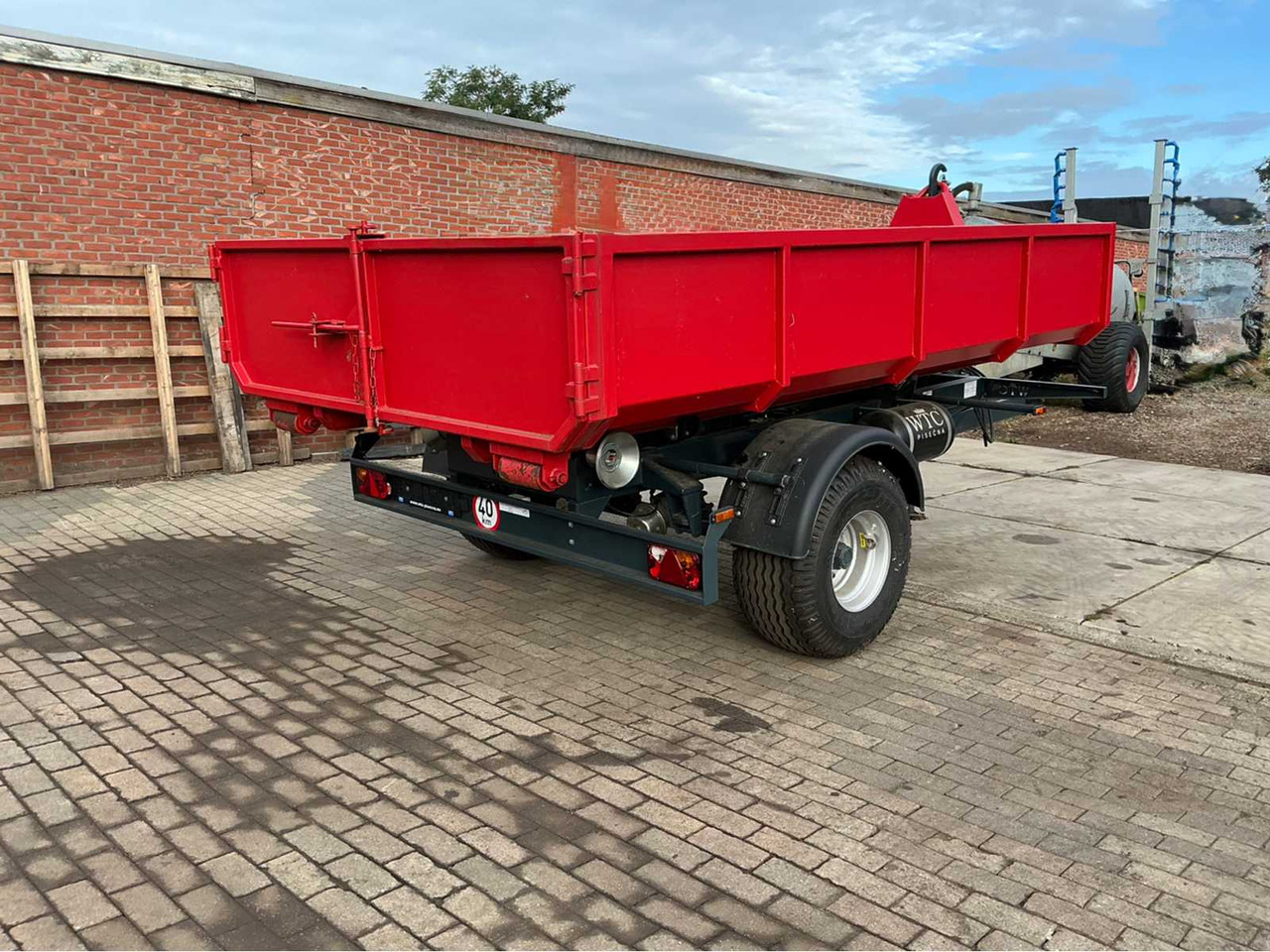 WTC Portyr 7.5 - Farm tipping trailer/ Dumper: picture 3 WTC Portyr 7.5 - Farm tipping trailer/ Dumper: picture 3