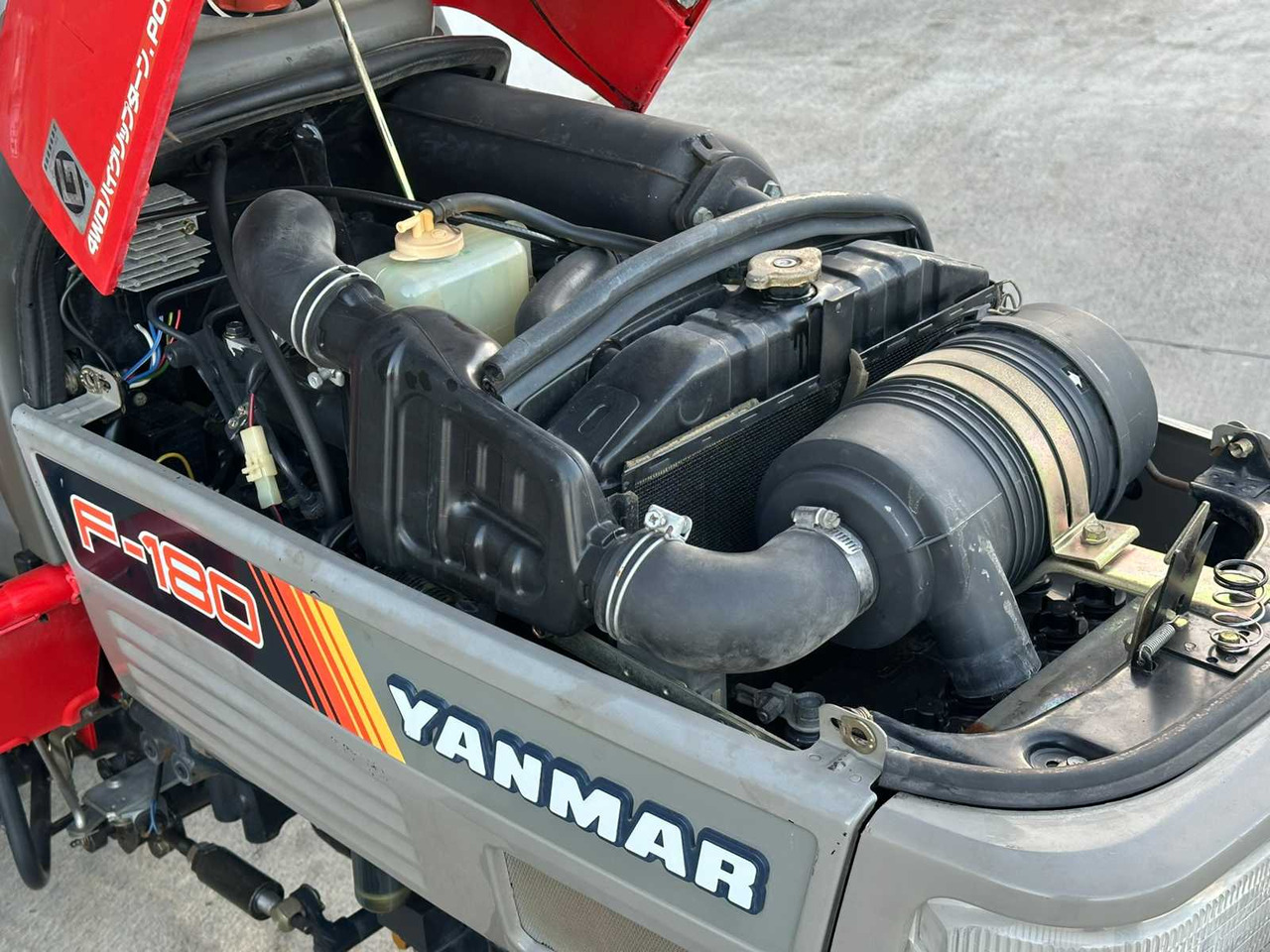 YANMAR - F-180 - 4-WHEEL DRIVE TRACTOR - Farm tractor: picture 5 YANMAR - F-180 - 4-WHEEL DRIVE TRACTOR - Farm tractor: picture 5