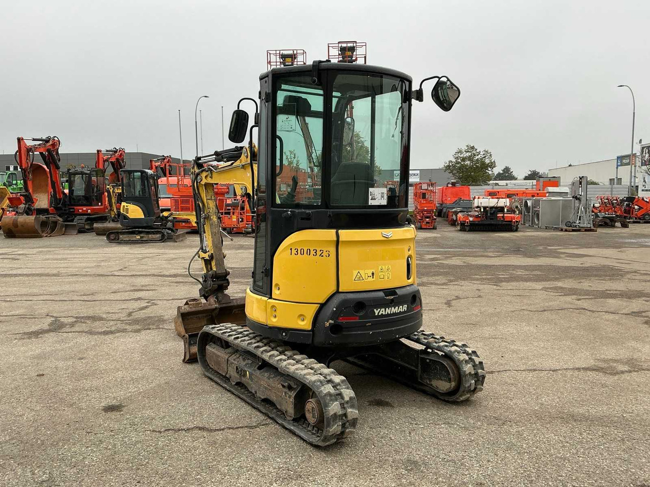 Yanmar Vio26-6 - Crawler excavator: picture 3 Yanmar Vio26-6 - Crawler excavator: picture 3