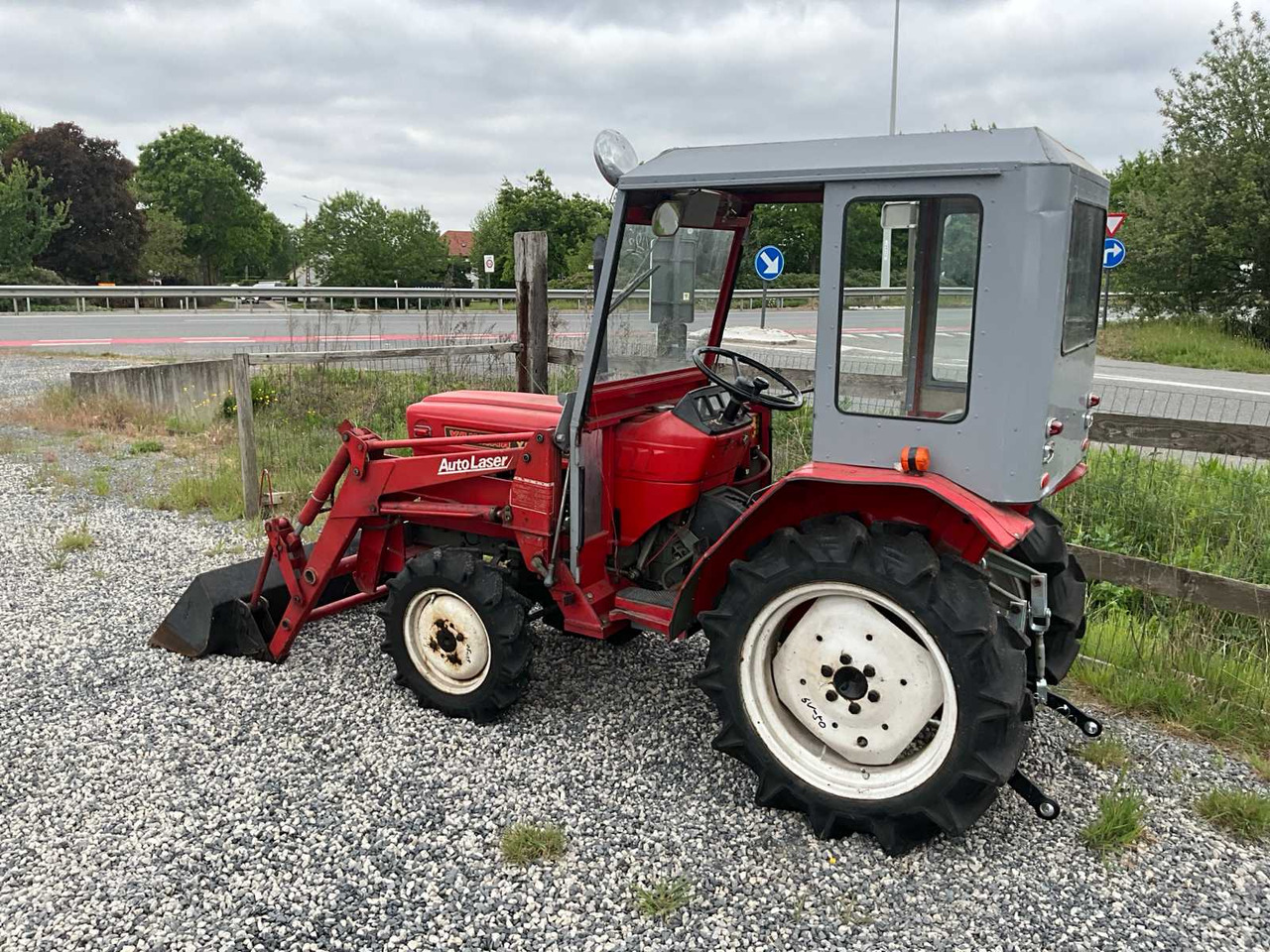 Yanmar YM1610D - Compact tractor: picture 3 Yanmar YM1610D - Compact tractor: picture 3
