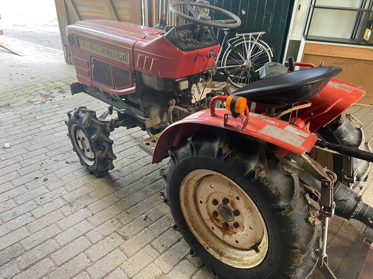 Yanmar zen-noh ym 1510D - Compact tractor: picture 3 Yanmar zen-noh ym 1510D - Compact tractor: picture 3
