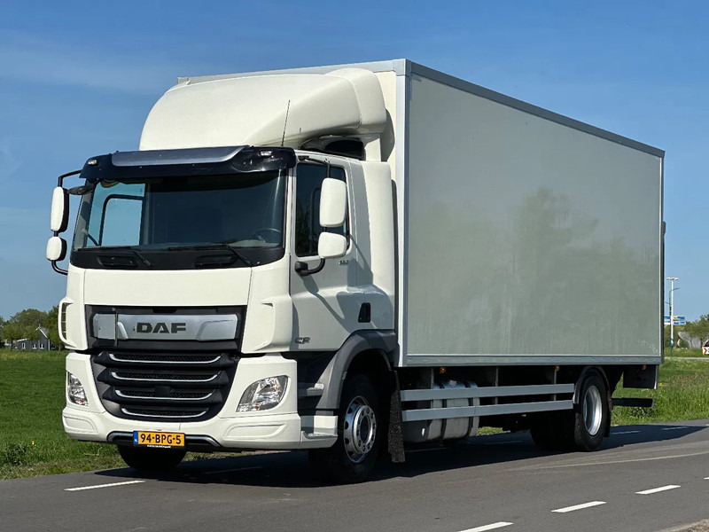 DAF CF 260 CF260.19 - Box truck: picture 1 DAF CF 260 CF260.19 - Box truck: picture 1