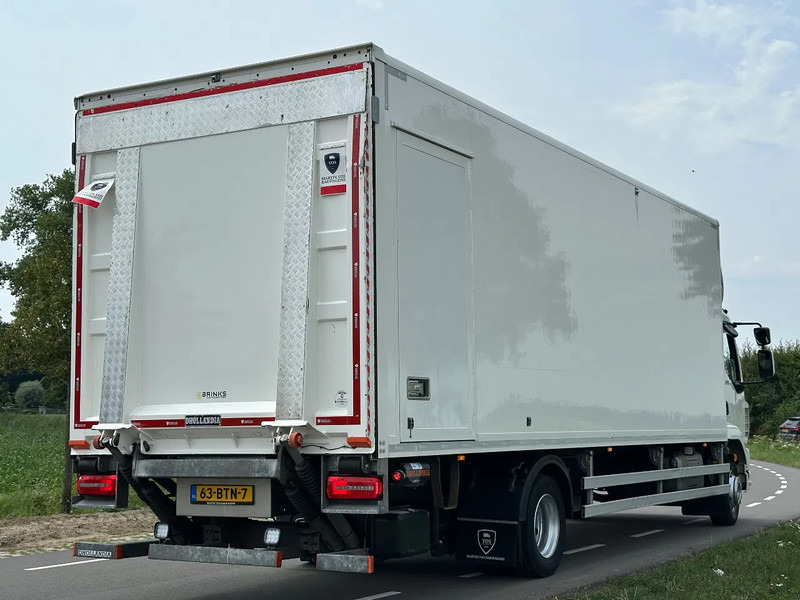 DAF LF 210 LF210.14. EURO6. 2022. 183401km 805x248x248. Bakwagen met Laadklep 2500kg - Box truck: picture 4 DAF LF 210 LF210.14. EURO6. 2022. 183401km 805x248x248. Bakwagen met Laadklep 2500kg - Box truck: picture 4