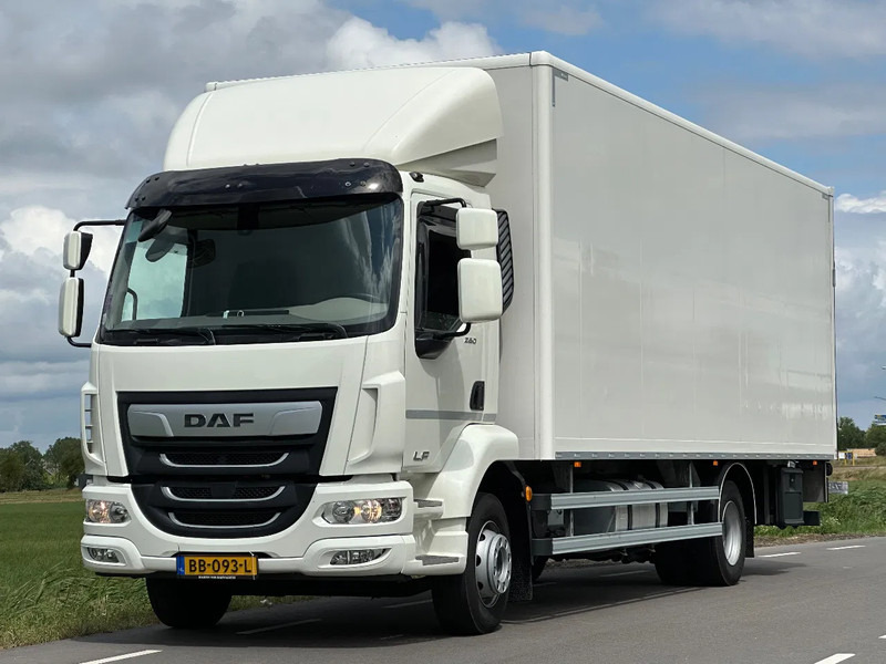 DAF LF 260 LF 260.14 EURO6. 2023. 83447km 720x248x235. 7233kg Laadvermogen!! - Box truck: picture 1 DAF LF 260 LF 260.14 EURO6. 2023. 83447km 720x248x235. 7233kg Laadvermogen!! - Box truck: picture 1