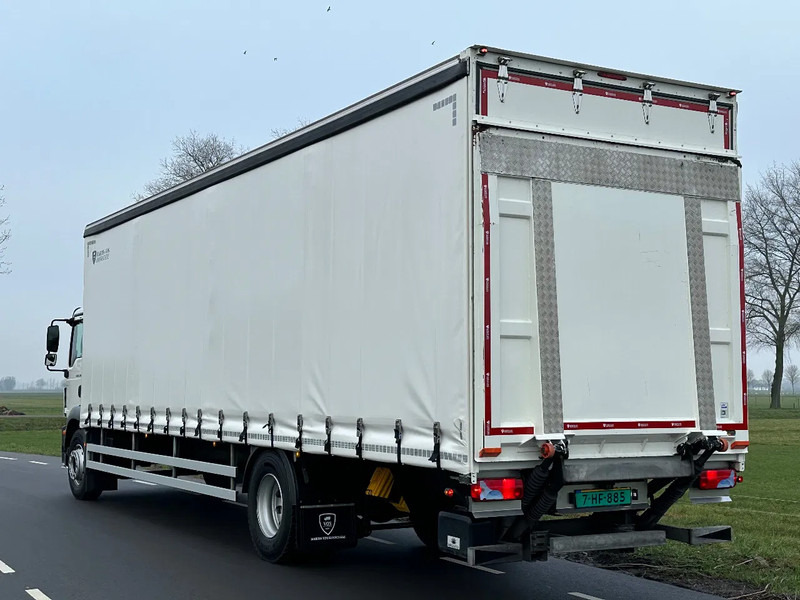 MAN TGM TGM. 15.250. EURO6. 2020. Schuifzeil Bakwagen met Laadklep 990x248x270 - Curtain side truck: picture 3 MAN TGM TGM. 15.250. EURO6. 2020. Schuifzeil Bakwagen met Laadklep 990x248x270 - Curtain side truck: picture 3