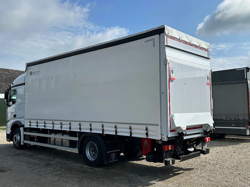 Mercedes-Benz Actros 1843 ACTROS 1843L 2022. 183432km Schuifzeil met Laadklep 2000kg - Curtain side truck: picture 5 Mercedes-Benz Actros 1843 ACTROS 1843L 2022. 183432km Schuifzeil met Laadklep 2000kg - Curtain side truck: picture 5