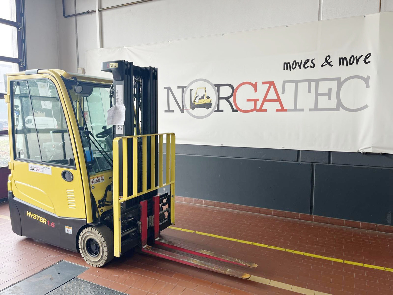 Hyster J1.6XNT MWB - Electric forklift: picture 2 Hyster J1.6XNT MWB - Electric forklift: picture 2