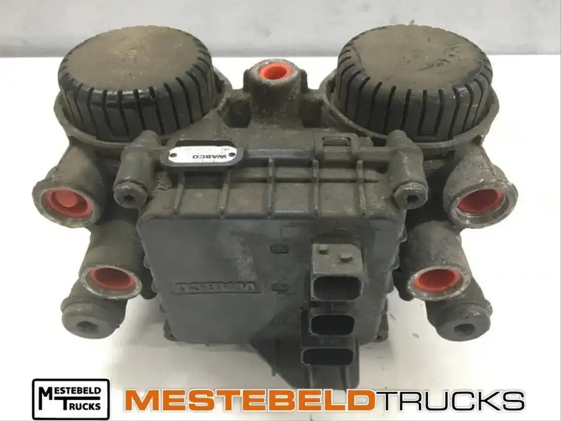 DAF Achterasmodulator EBS3 LF210 - Brake parts for Truck: picture 1 DAF Achterasmodulator EBS3 LF210 - Brake parts for Truck: picture 1