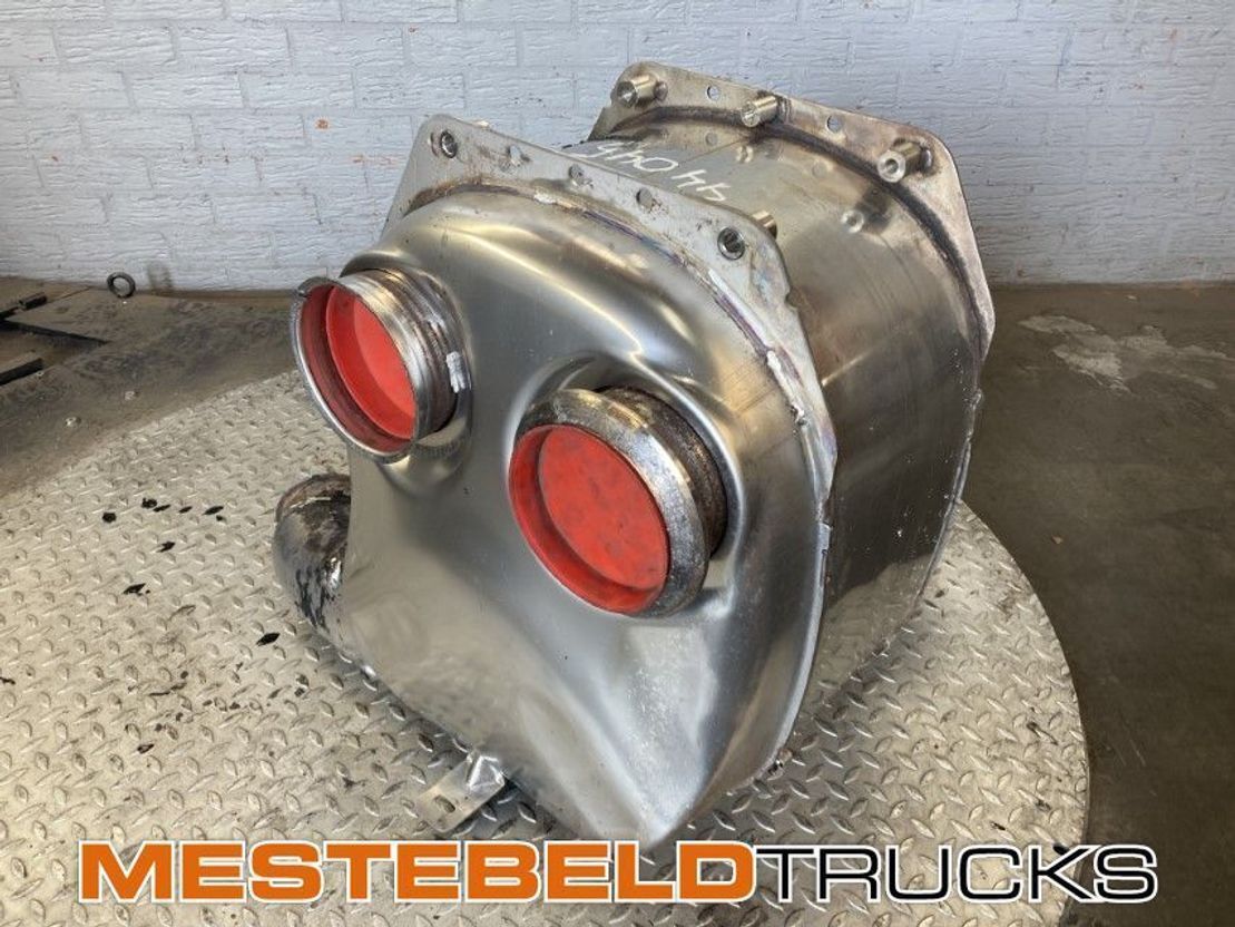 DAF DPF Filterhuis - Muffler/ Exhaust system for Truck: picture 2 DAF DPF Filterhuis - Muffler/ Exhaust system for Truck: picture 2