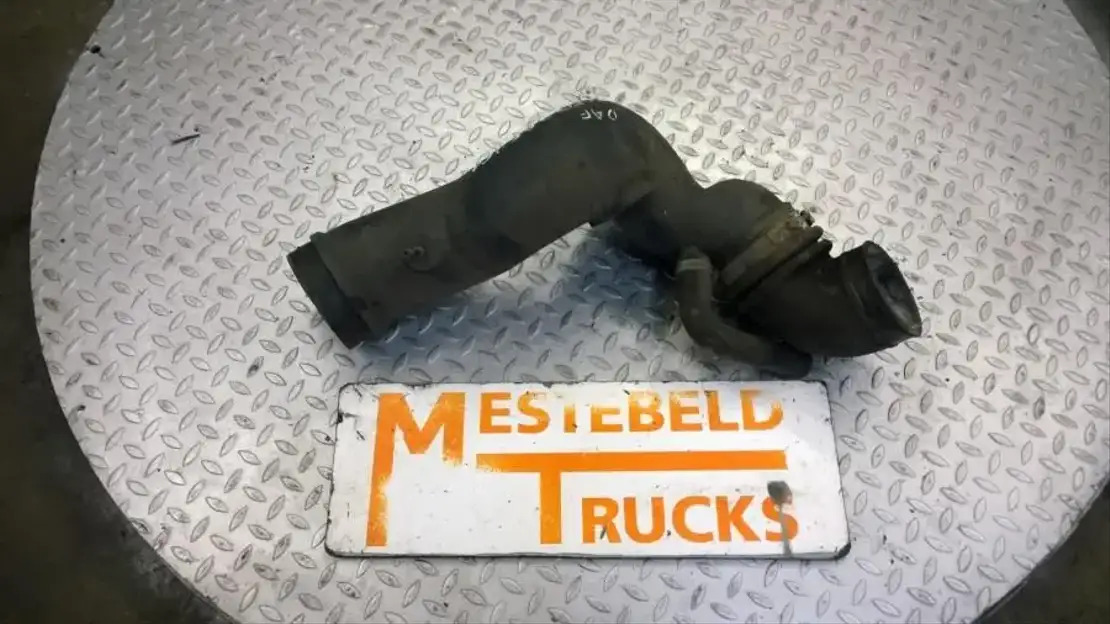 DAF Inlaatbuis van luchtfilterhuis - Air intake pipe for Truck: picture 1 DAF Inlaatbuis van luchtfilterhuis - Air intake pipe for Truck: picture 1