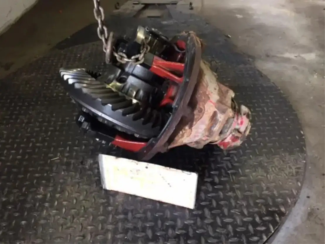 Iveco Differentieel Rockwell 177E - Rear axle for Truck: picture 1 Iveco Differentieel Rockwell 177E - Rear axle for Truck: picture 1