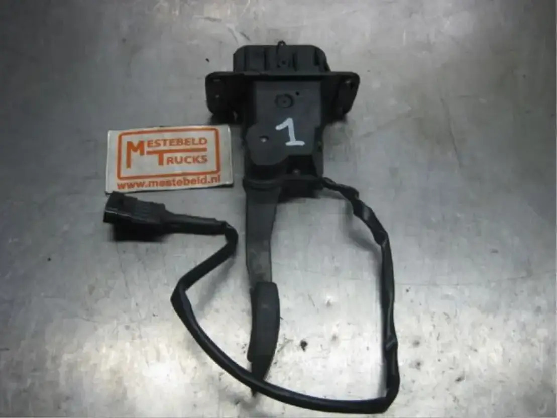 Iveco Gaspedaal Iveco - Electrical system for Truck: picture 1 Iveco Gaspedaal Iveco - Electrical system for Truck: picture 1