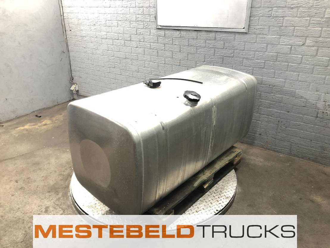 MAN Brandstoftank 710 liter - Fuel processing/ Fuel delivery for Truck: picture 1 MAN Brandstoftank 710 liter - Fuel processing/ Fuel delivery for Truck: picture 1