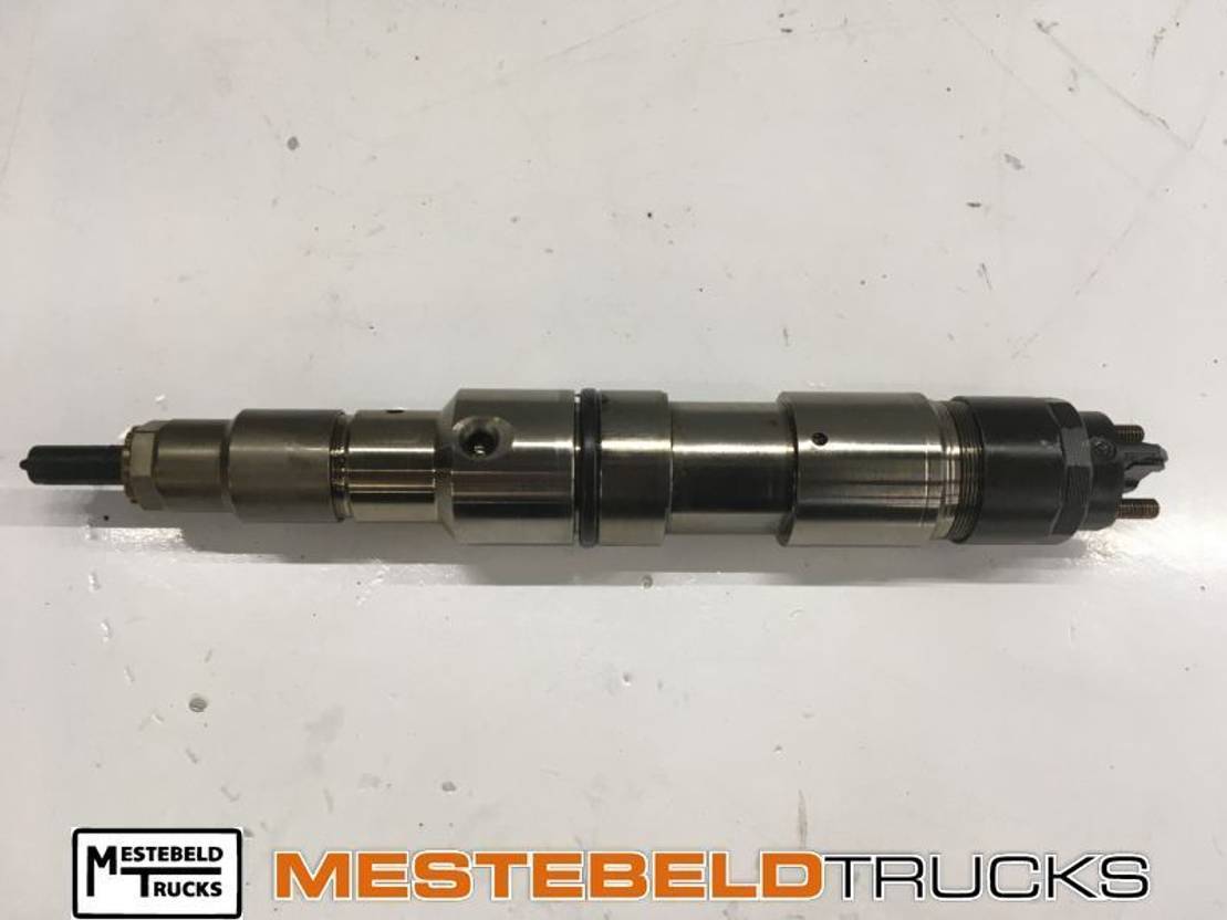 MAN Injector D0836 LFL60 - Fuel processing/ Fuel delivery for Commercial vehicle: picture 1 MAN Injector D0836 LFL60 - Fuel processing/ Fuel delivery for Commercial vehicle: picture 1