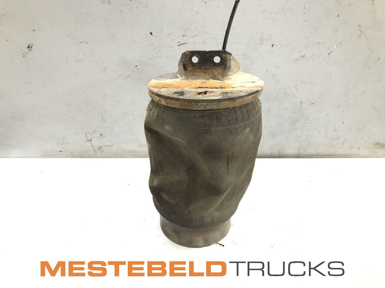 MAN Luchtbalg v TGX / TGS - Frame/ Chassis for Truck: picture 1 MAN Luchtbalg v TGX / TGS - Frame/ Chassis for Truck: picture 1