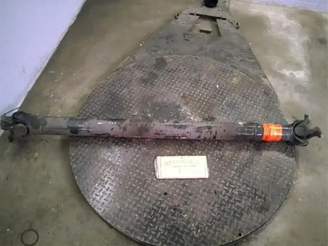 MAN Tussenas 6x2 TGA - Drive shaft for Truck: picture 1 MAN Tussenas 6x2 TGA - Drive shaft for Truck: picture 1