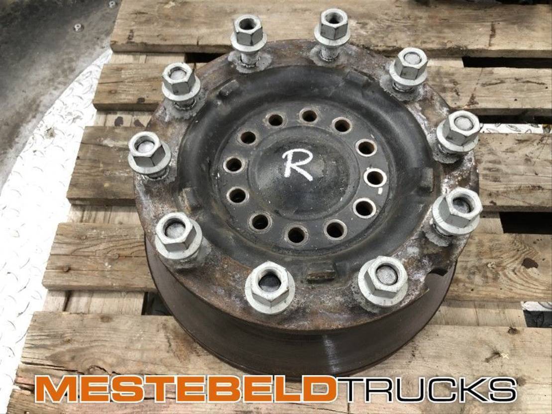 MAN Voorwielnaaf VOK 08 - Front axle for Truck: picture 1 MAN Voorwielnaaf VOK 08 - Front axle for Truck: picture 1
