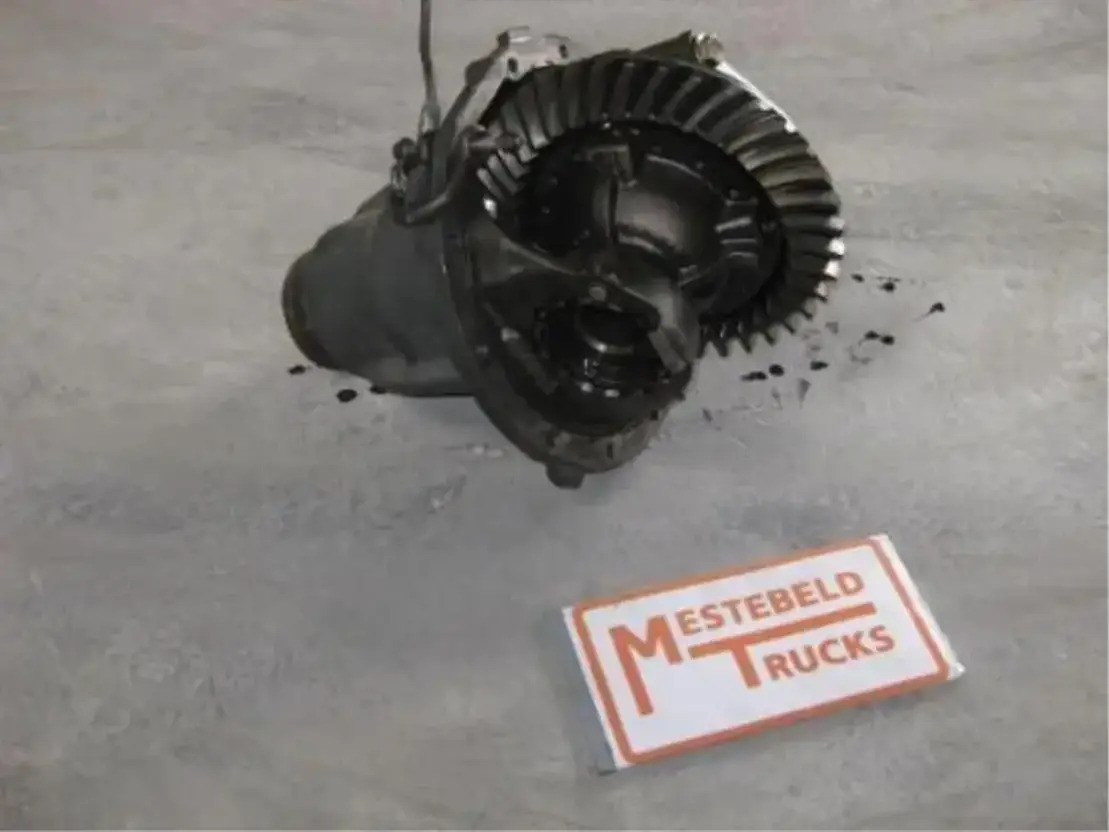Mercedes-Benz Differentieel HL 2 - Rear axle for Truck: picture 1 Mercedes-Benz Differentieel HL 2 - Rear axle for Truck: picture 1