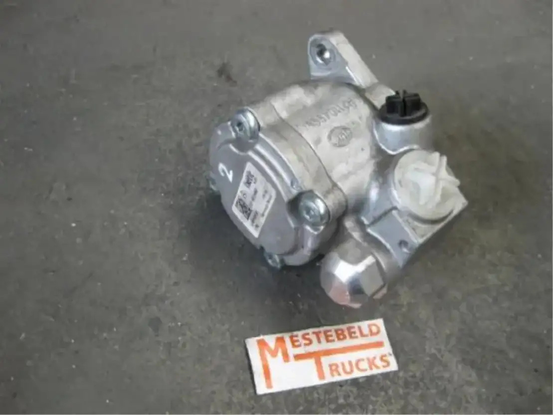 Mercedes-Benz Stuurpomp Axor - Engine and parts for Truck: picture 1 Mercedes-Benz Stuurpomp Axor - Engine and parts for Truck: picture 1