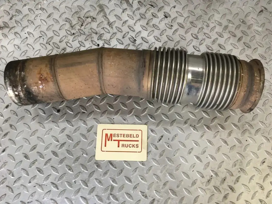 Mercedes-Benz Uitlaatpijp - Muffler/ Exhaust system for Truck: picture 1 Mercedes-Benz Uitlaatpijp - Muffler/ Exhaust system for Truck: picture 1