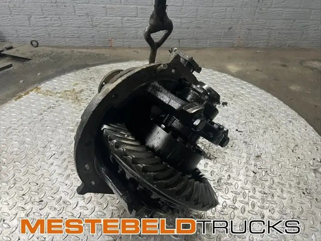 Volvo Differentieel 3,58-1 - Rear axle for Truck: picture 1 Volvo Differentieel 3,58-1 - Rear axle for Truck: picture 1